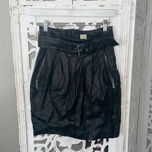 Michael Kors size 00 leather belted skirt